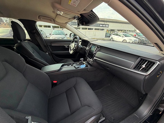 Volvo V90 Cross Country 15 of 22