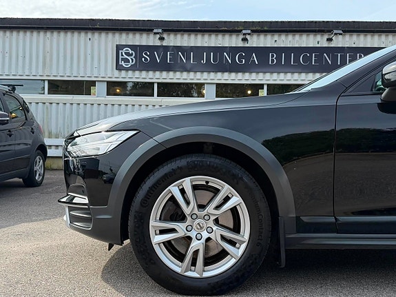 Volvo V90 Cross Country 6 of 22