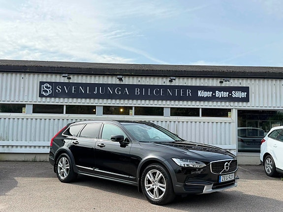Volvo V90 Cross Country 2 of 22