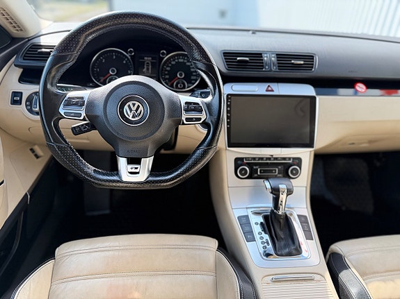Volkswagen Passat CC 7 of 11