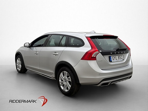 Volvo V60 Cross Country 5 of 30