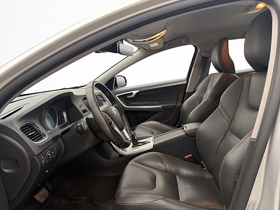 Volvo V60 Cross Country 30 of 30