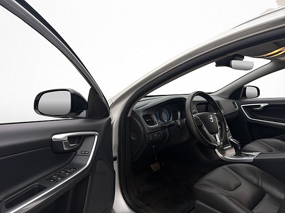Volvo V60 Cross Country 29 of 30