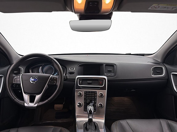 Volvo V60 Cross Country 11 of 30