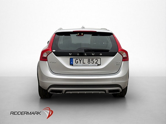 Volvo V60 Cross Country 6 of 30