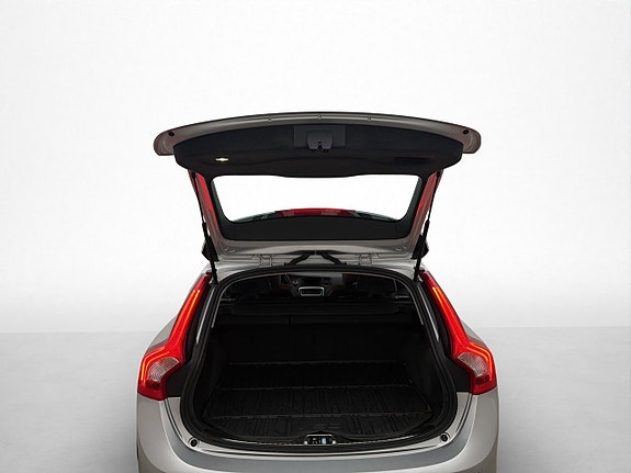 Volvo V60 Cross Country 9 of 30