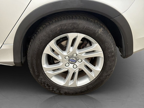 Volvo V60 Cross Country 26 of 30