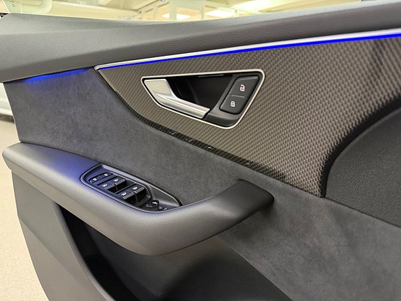 Audi Q8 25 of 29