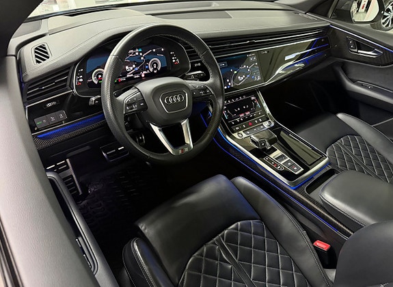Audi Q8 13 of 29