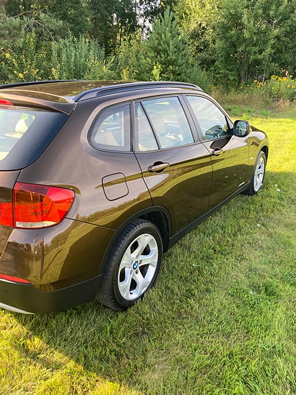BMW X1 3 of 4