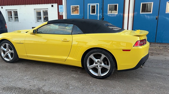 Chevrolet Camaro 2 of 16