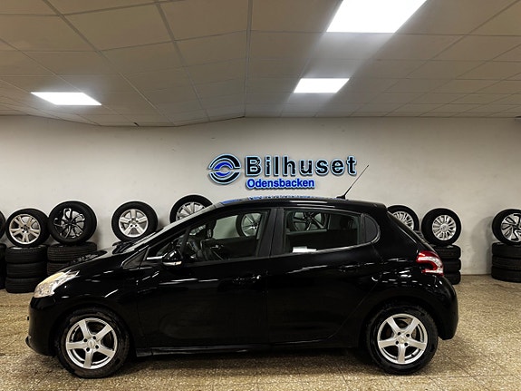 Peugeot 208 7 of 22