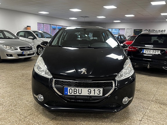 Peugeot 208 8 of 22