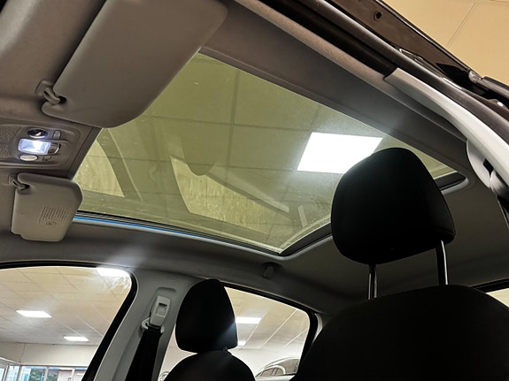 Peugeot 208 14 of 22