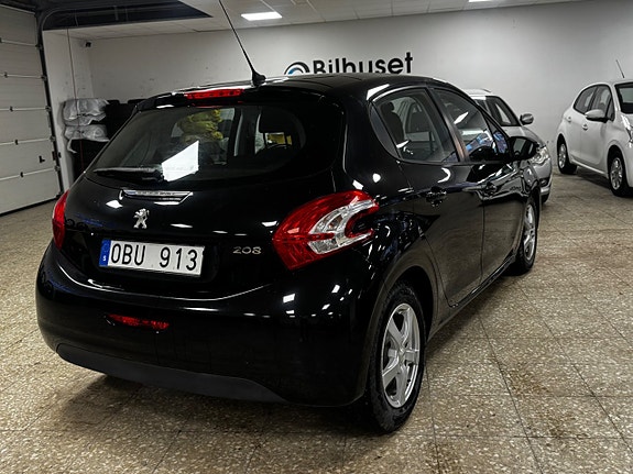 Peugeot 208 4 of 22