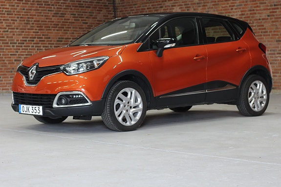 Renault Captur 3 of 18