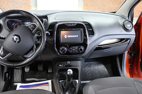 Renault Captur 15 of 18