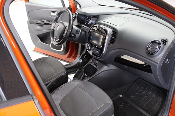 Renault Captur 12 of 18