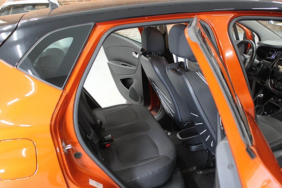 Renault Captur 13 of 18