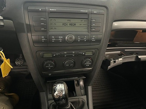 Skoda Octavia 9 of 11