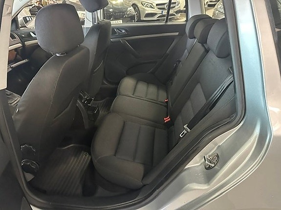 Skoda Octavia 8 of 11