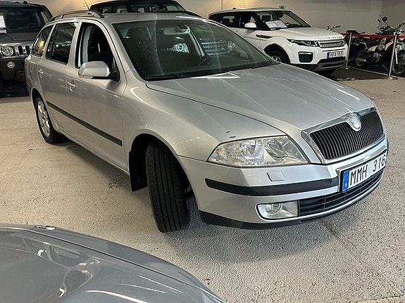 Skoda Octavia 3 of 11