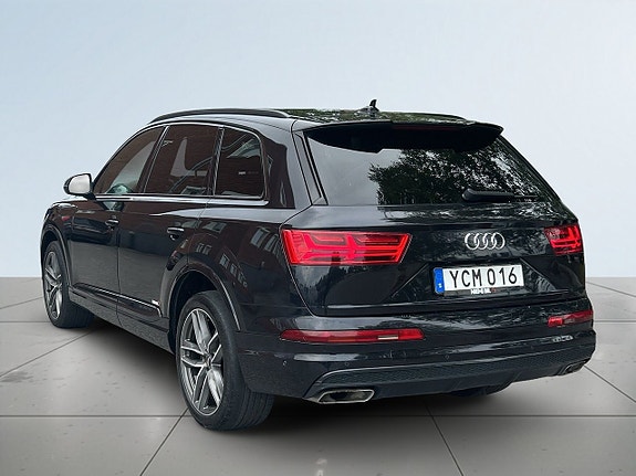 Audi Q7 5 of 27
