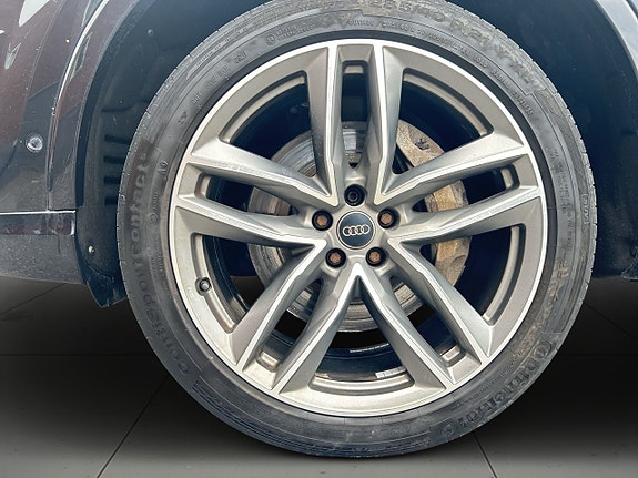 Audi Q7 14 of 27