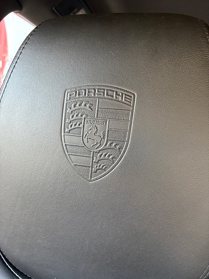 Porsche Cayenne 11 of 12