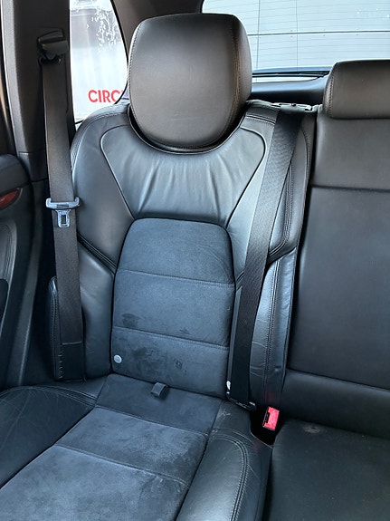 Porsche Cayenne 9 of 12