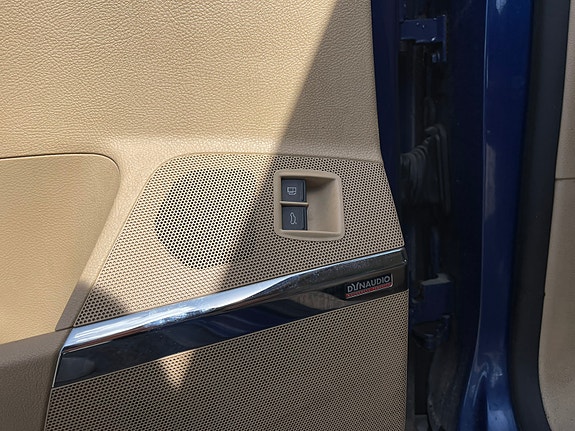 Volkswagen Passat 7 of 10