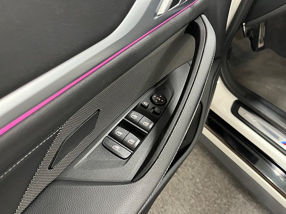 BMW i4 15 of 30