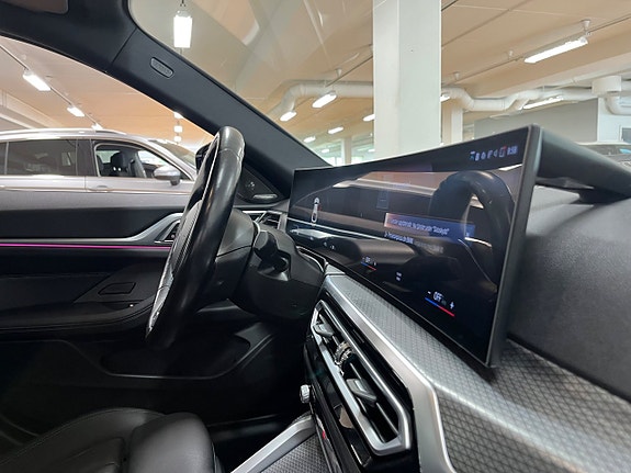 BMW i4 24 of 30