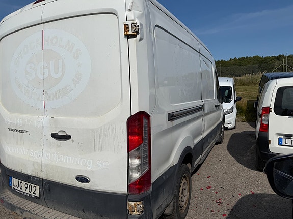 Ford Transit 5 of 5