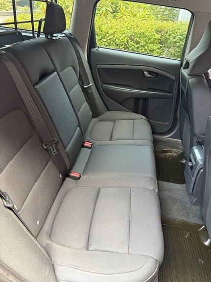 Volvo XC70 3 of 5