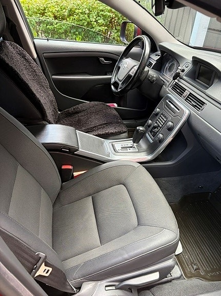 Volvo XC70 4 of 5