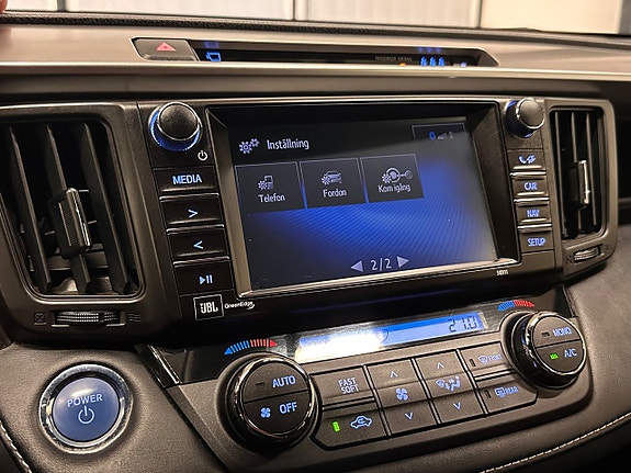 Toyota RAV4 23 of 30