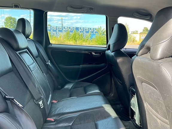 Volvo V70 9 of 10