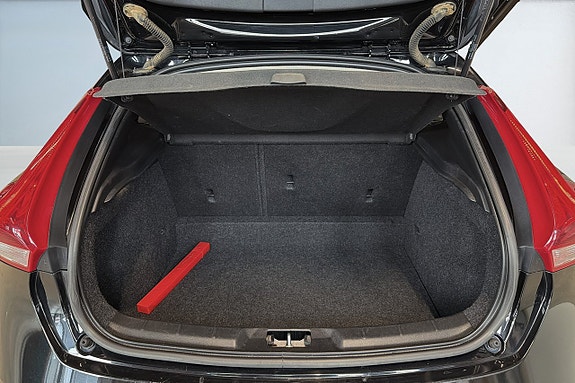 Volvo V40 17 of 17