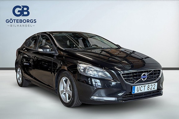 Volvo V40 9 of 17