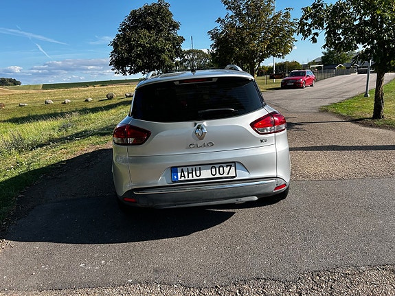 Renault Clio 7 of 14