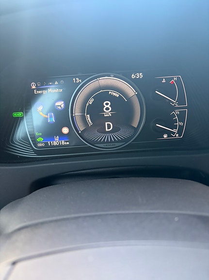 Lexus UX250h 2 of 14