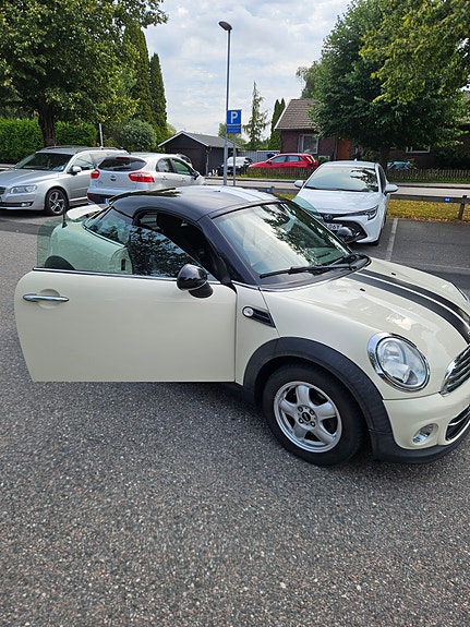 MINI Cooper 5 of 12