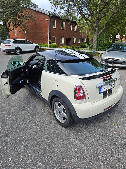 MINI Cooper 8 of 12