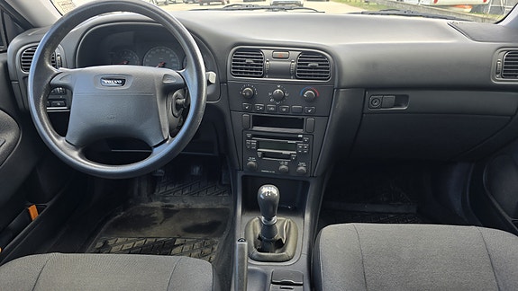 Volvo S40 8 of 15