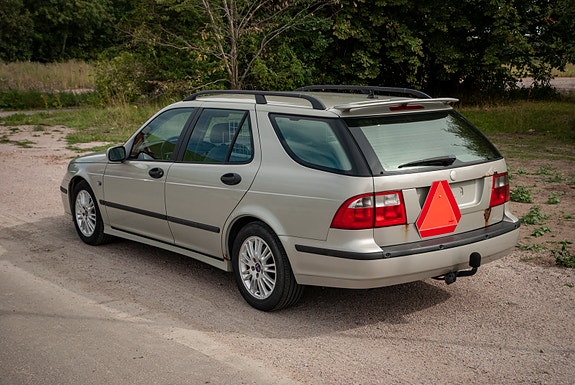 Saab 9-5 4 of 8