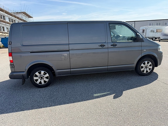 Volkswagen Transporter 15 of 18