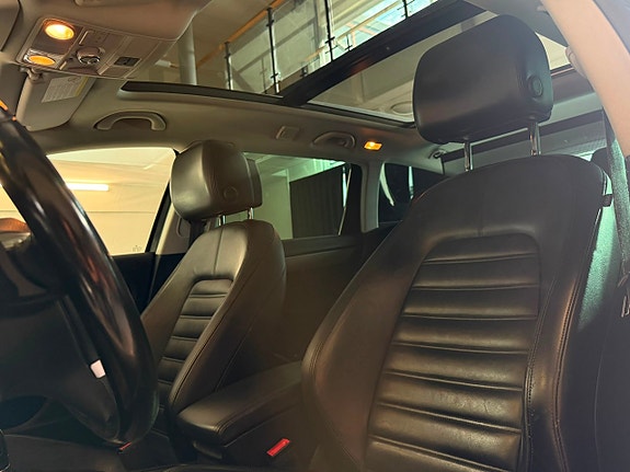 Volkswagen Passat Alltrack 10 of 20