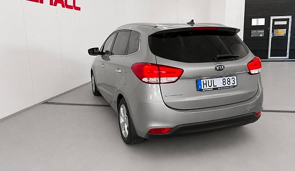 Kia Carens 3 of 11