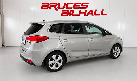 Kia Carens 4 of 11